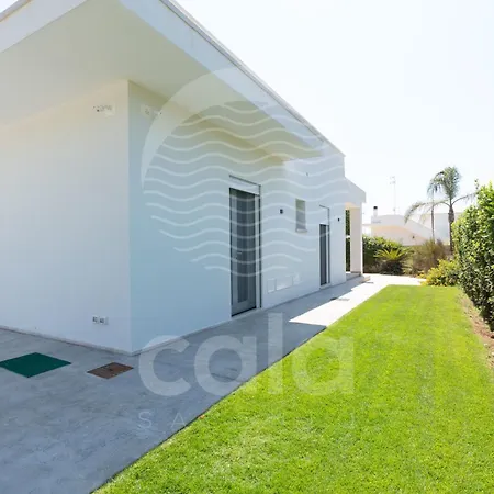 Semesterbostad Relax - A 500m By Cala Salento Torre Lapillo